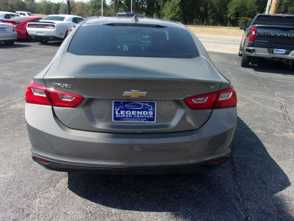 Used 2017 Chevrolet Malibu LT w/ Leather Package FWD image 16