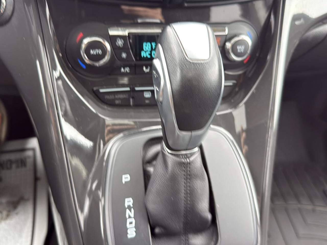 Used 2014 Ford Escape Titanium AWD/4WD image 23