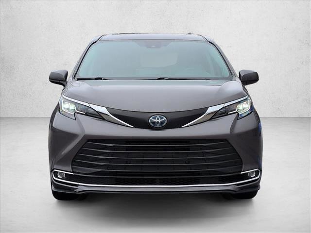 Used 2022 Toyota Sienna XLE w/ XLE Plus Package video 2