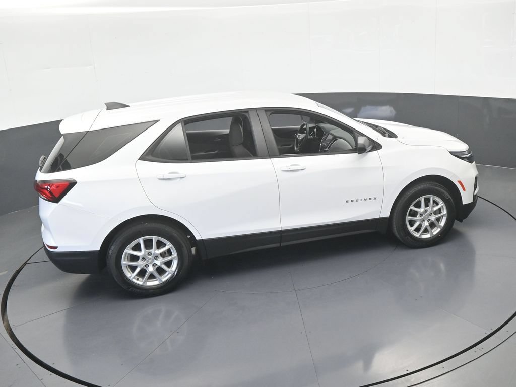 Used 2024 Chevrolet Equinox LS FWD image 46