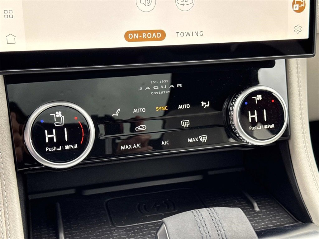 Used 2025 Jaguar F-PACE R-Dynamic S image 24