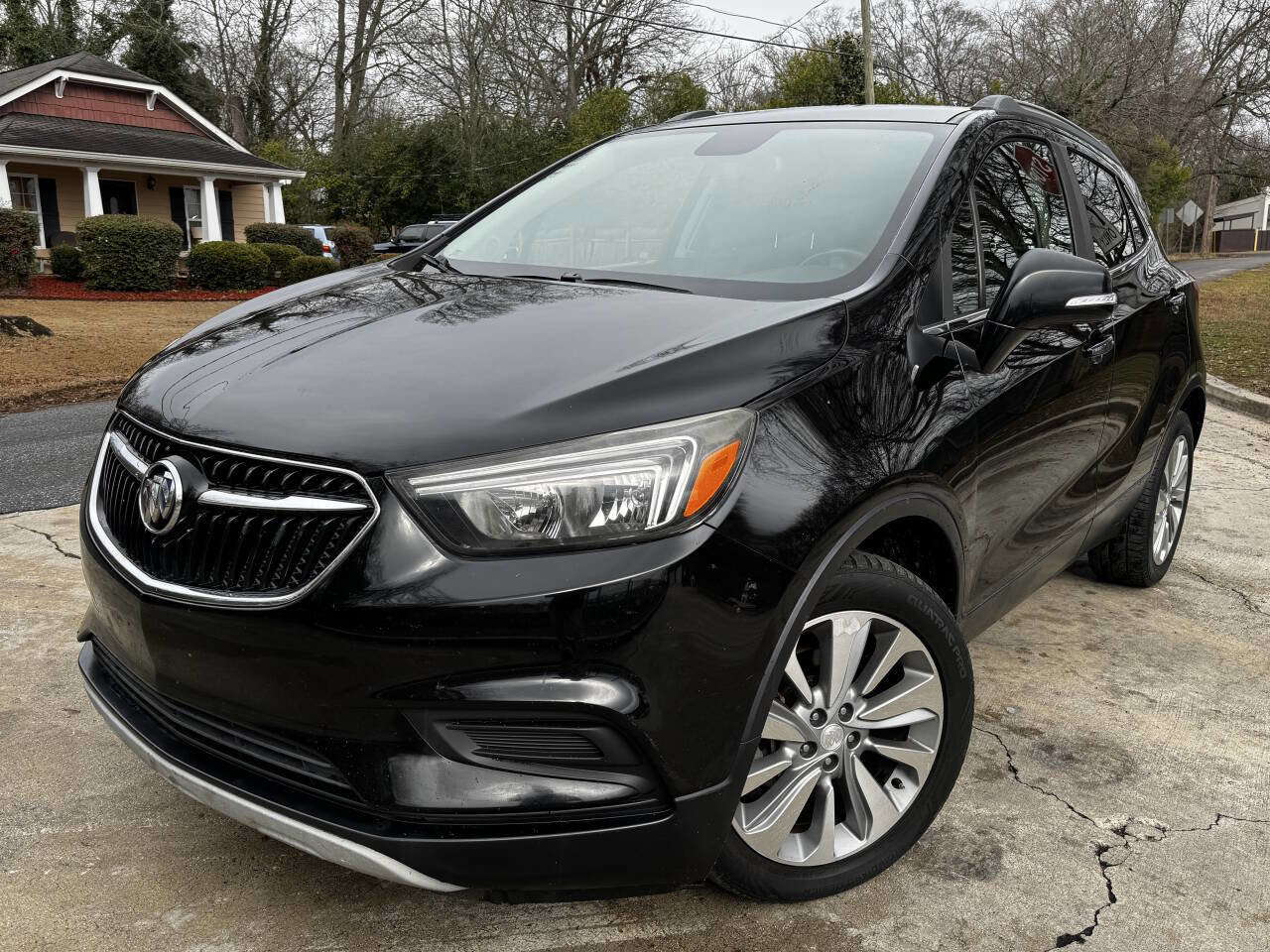 Used 2018 Buick Encore Preferred image 1