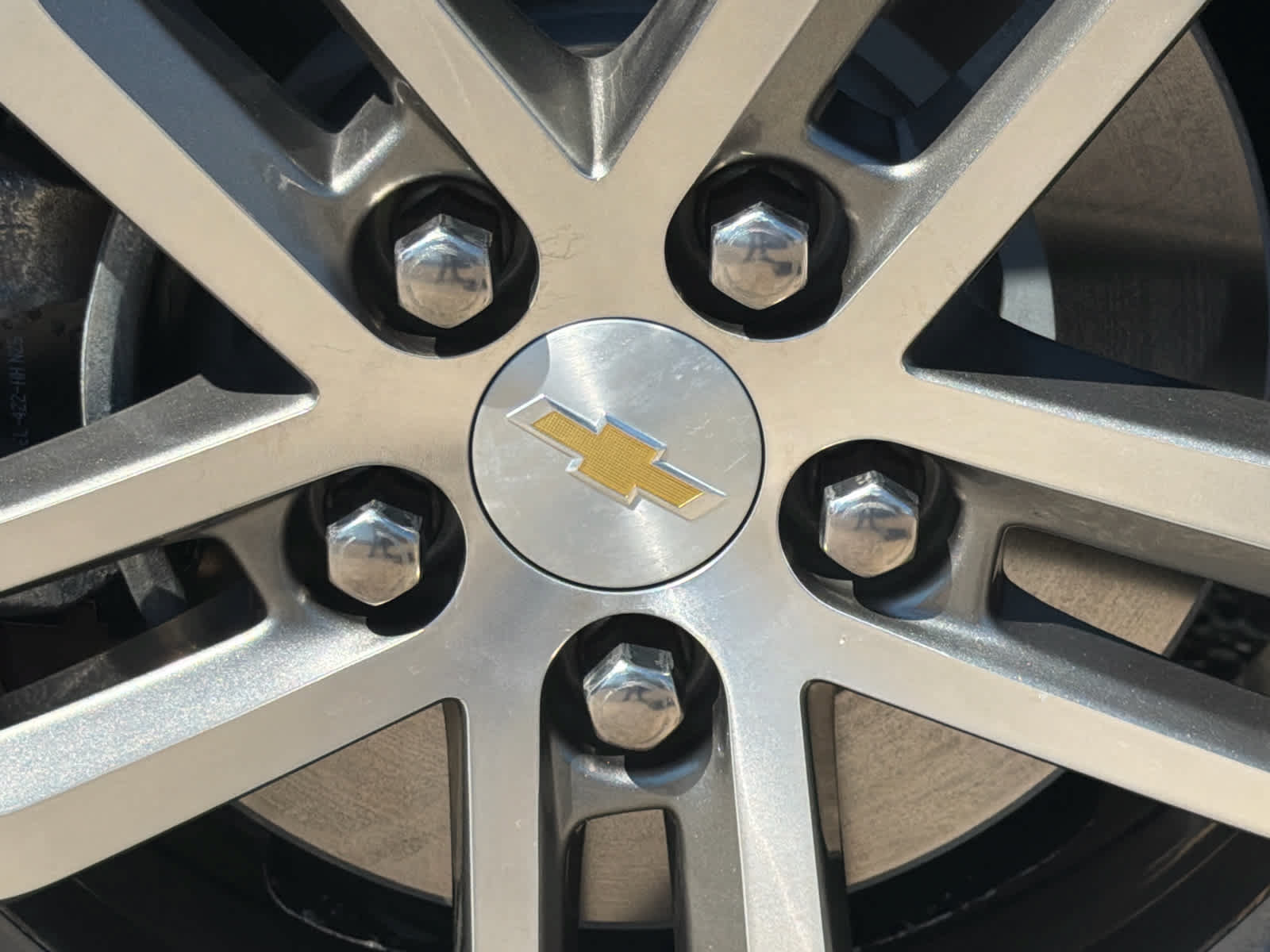 Used 2016 Chevrolet Equinox LTZ w/ Enhanced Convenience Package FWD image 11