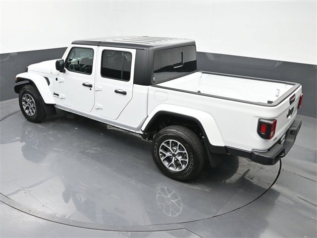 Used 2024 Jeep Gladiator Sport image 33