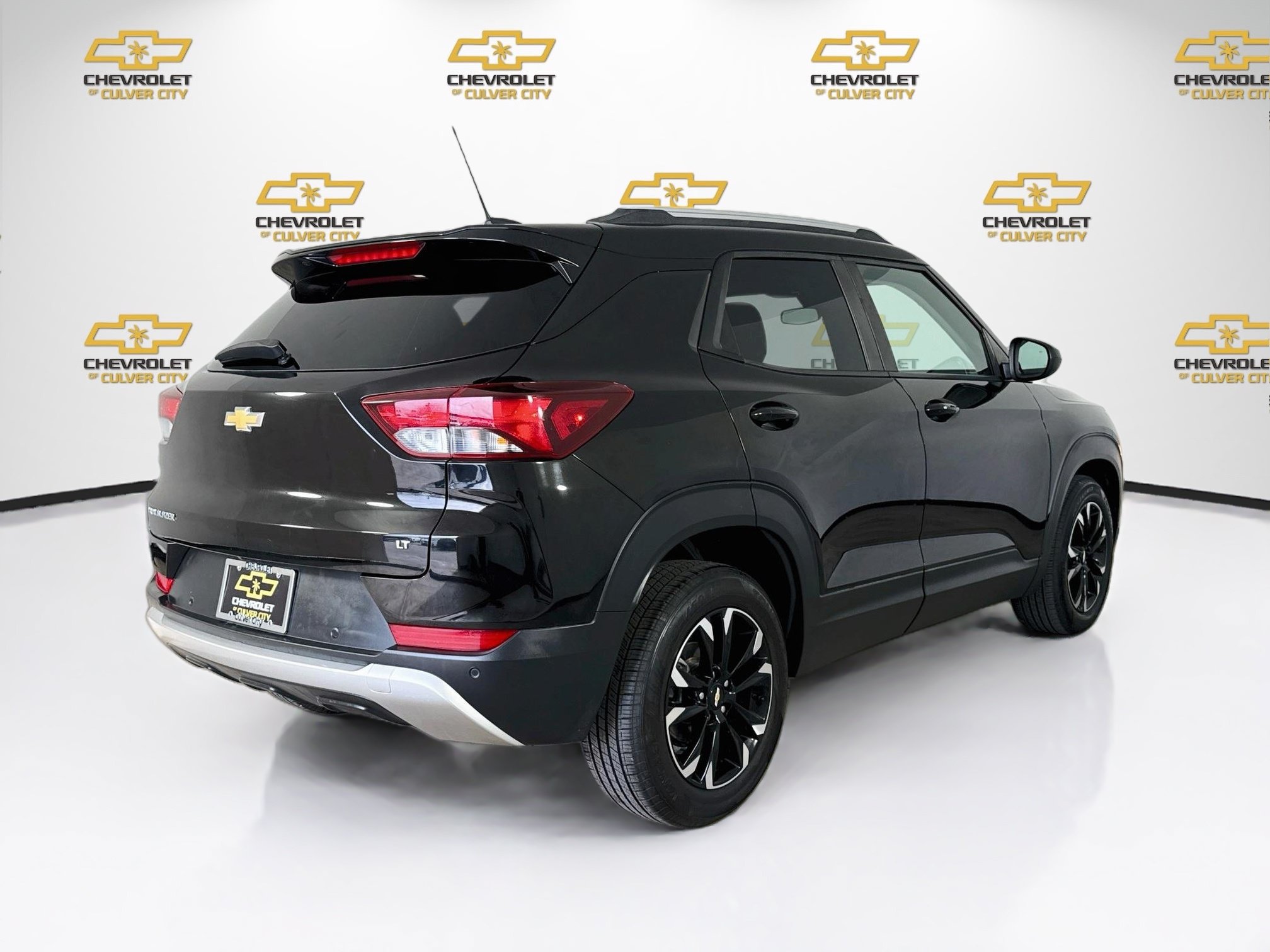 Used 2021 Chevrolet TrailBlazer LT w/ Driver Confidence Package FWD image 8