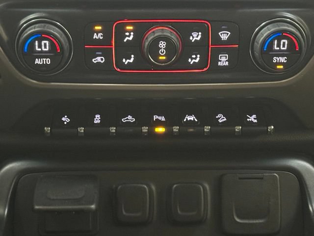 Used 2016 GMC Sierra 1500 Denali w/ Enhanced Driver Alert Package AWD/4WD image 17