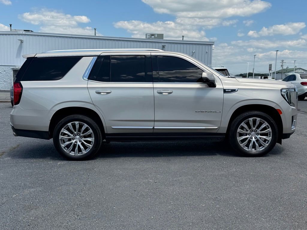 Used 2022 GMC Yukon Denali AWD/4WD image 5