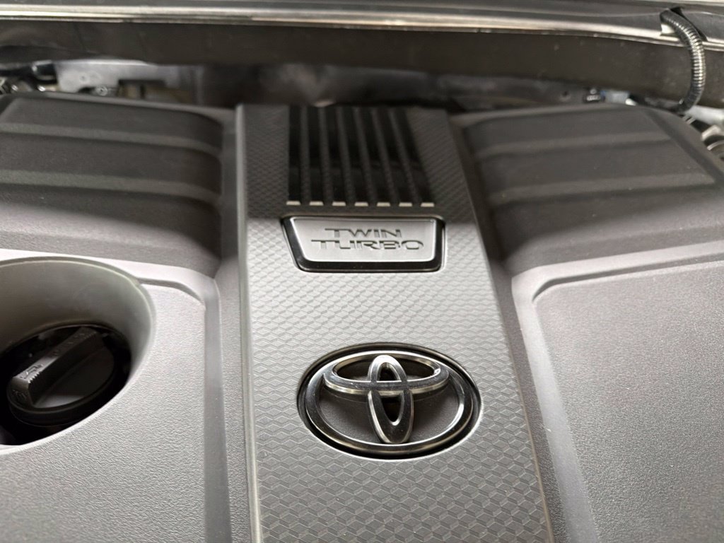 Used 2022 Toyota Tundra Platinum AWD/4WD image 12