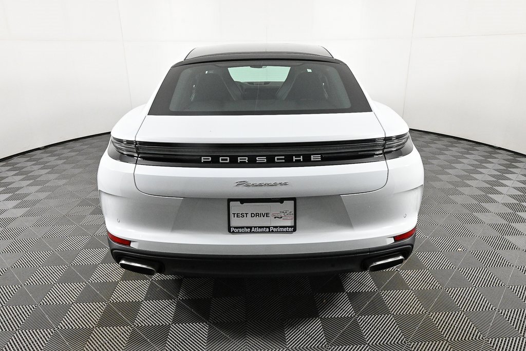 New 2026 Porsche Panamera image 31