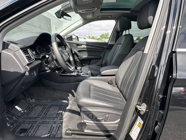 Used 2023 Audi Q5 2.0T Premium w/ Convenience Package AWD/4WD image 28