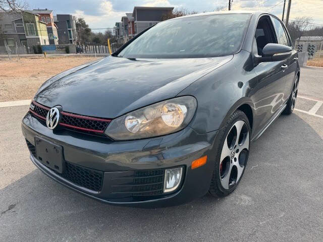 Used 2011 Volkswagen Golf 4-Door image 4
