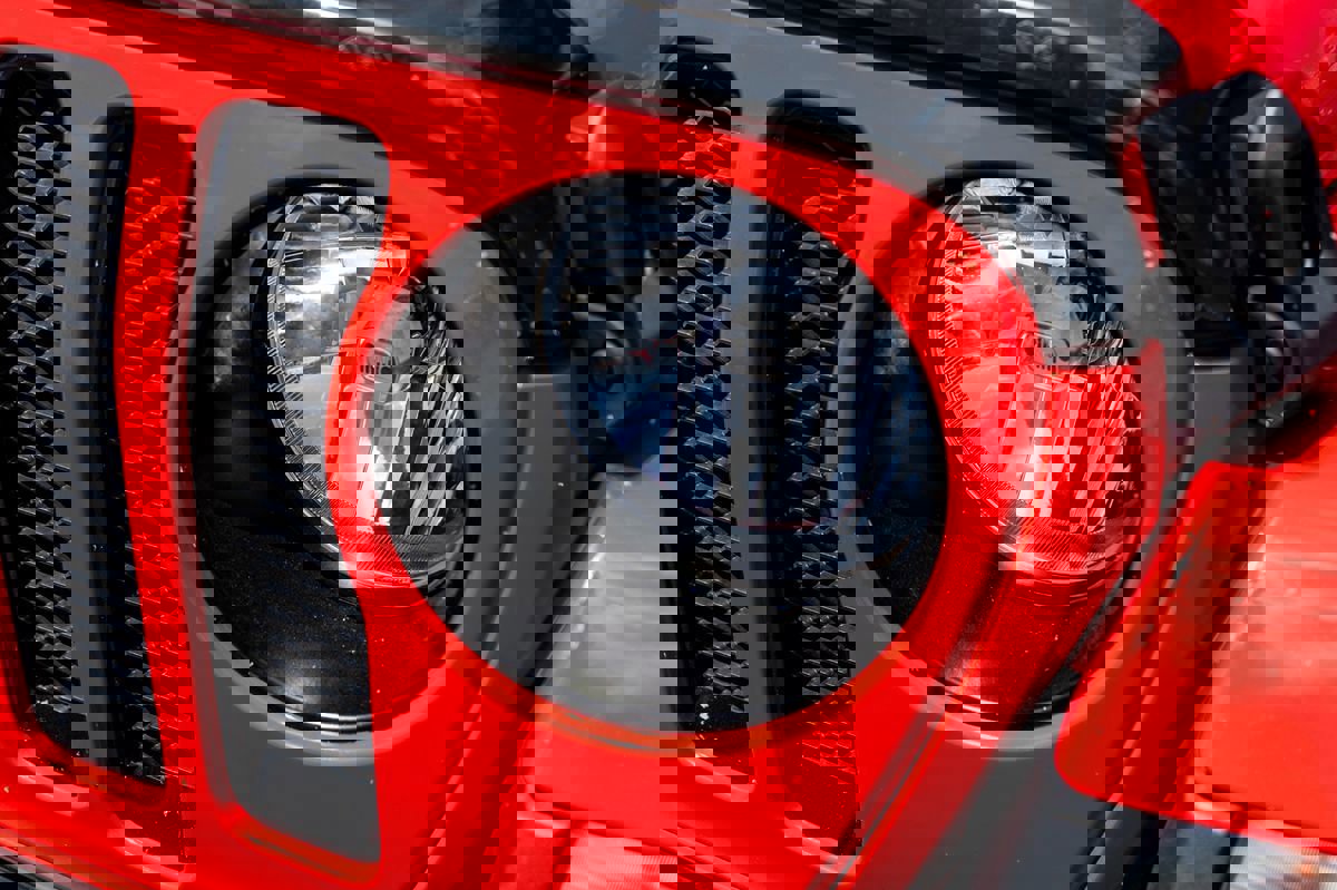 Used 2021 Jeep Wrangler Unlimited Sahara w/ Uconnect 4C Nav & Sound Group image 8