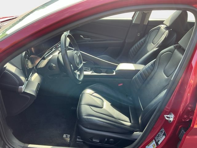 Used 2025 Hyundai Elantra Limited FWD image 10