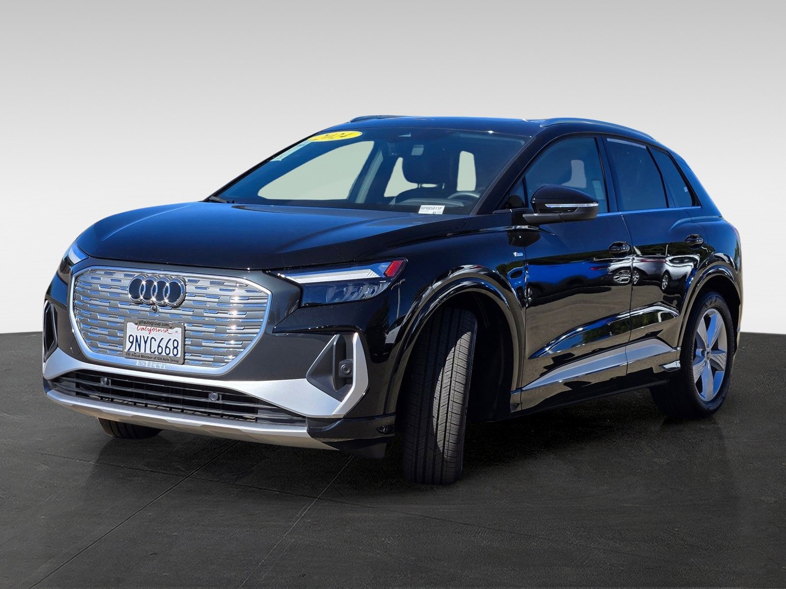 Used 2024 Audi Q4 e-tron Premium w/ Convenience Package image 8