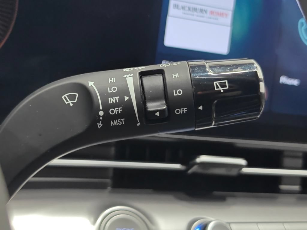 Used 2025 Hyundai Kona SEL AWD/4WD image 42