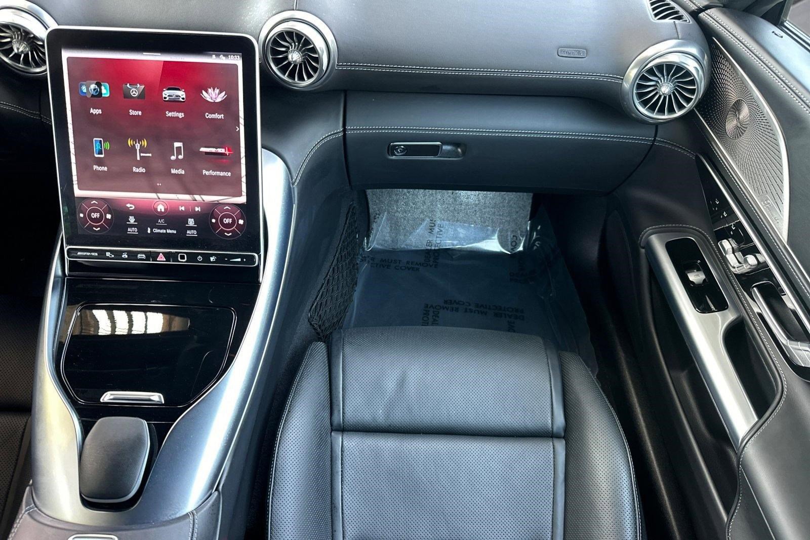 Used 2023 Mercedes-Benz SL 63 AMG 4MATIC image 29
