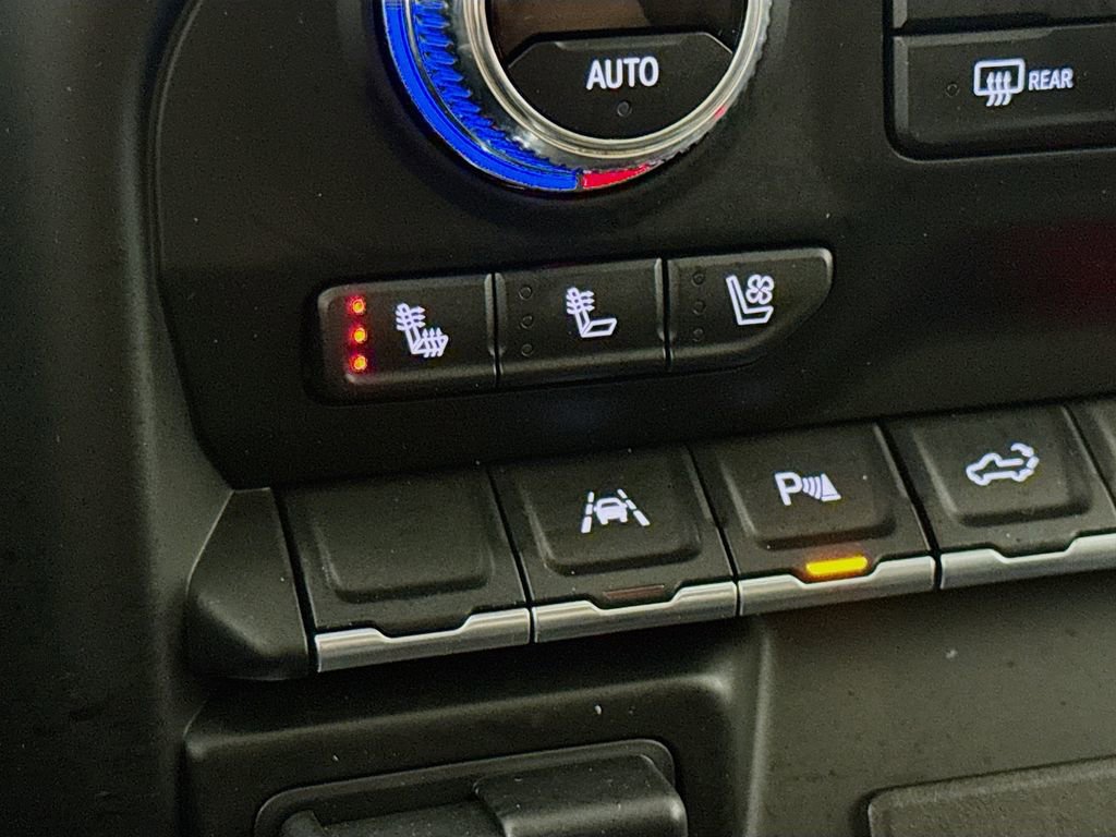 Used 2022 GMC Sierra 1500 Denali w/ Driver Alert Package II image 23