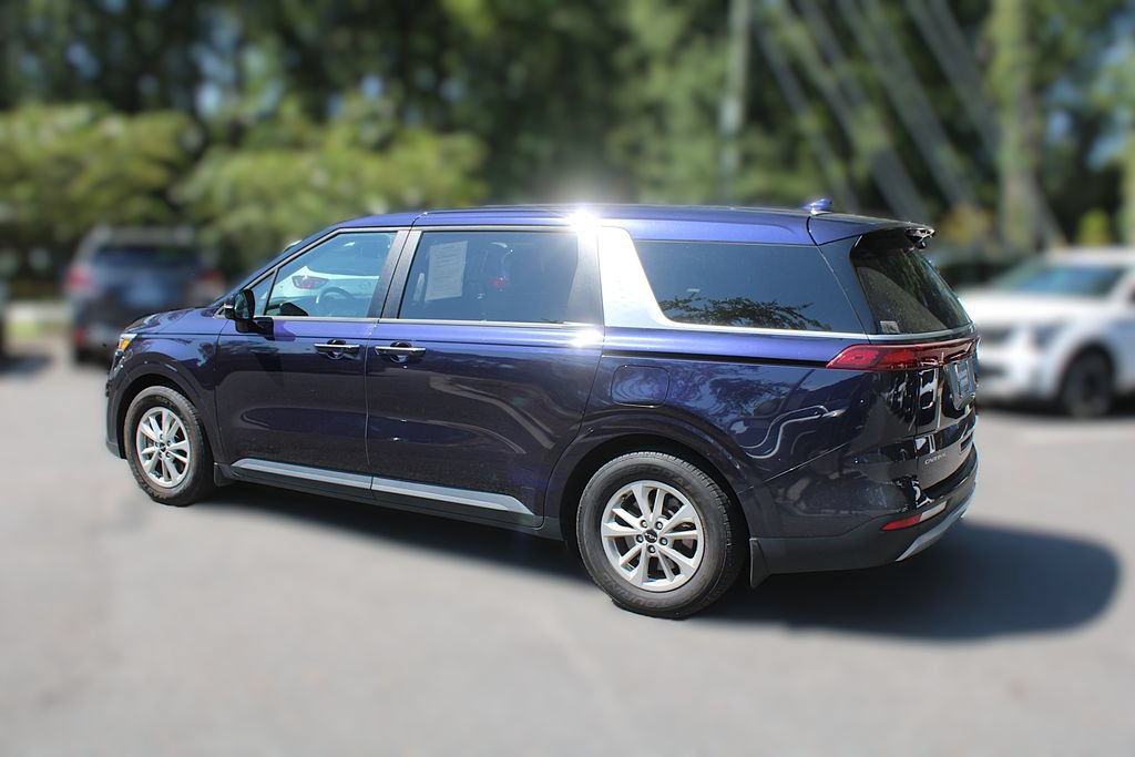 Certified 2024 Kia Carnival LX FWD image 9