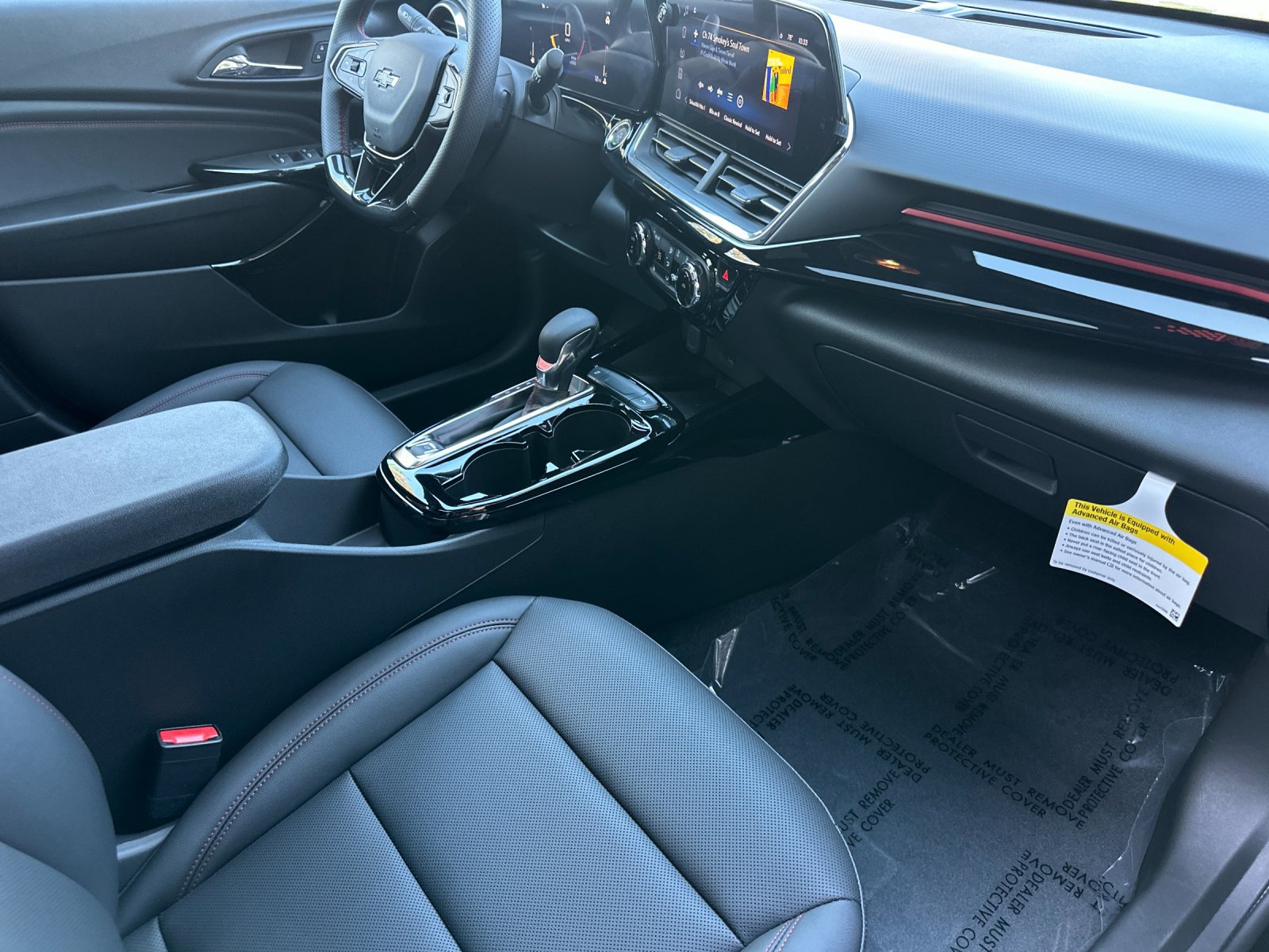 New 2026 Chevrolet Trax RS w/ Sunroof Package FWD image 16