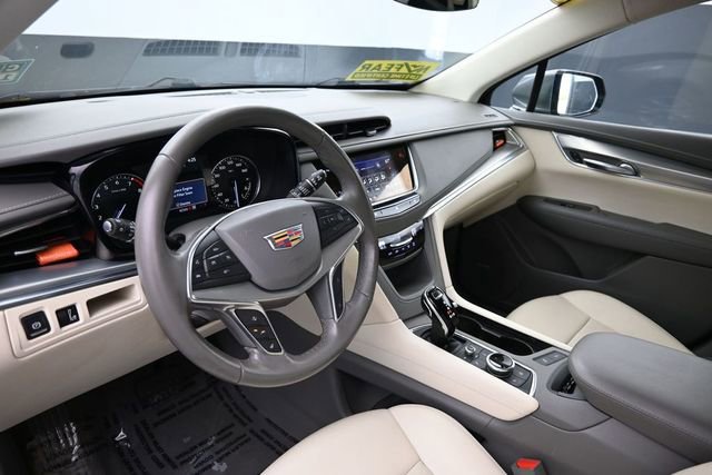 Used 2021 Cadillac XT5 Premium Luxury w/ LPO, Floor Liner Package AWD/4WD image 21