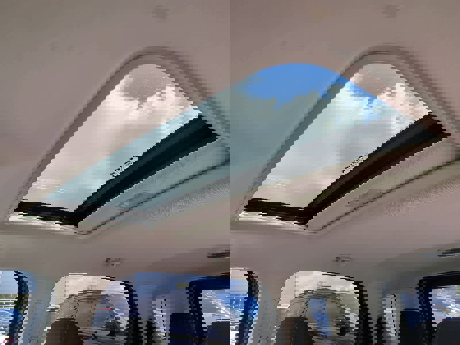 Used 2019 Ford EcoSport SE w/ SE Convenience Package image 19