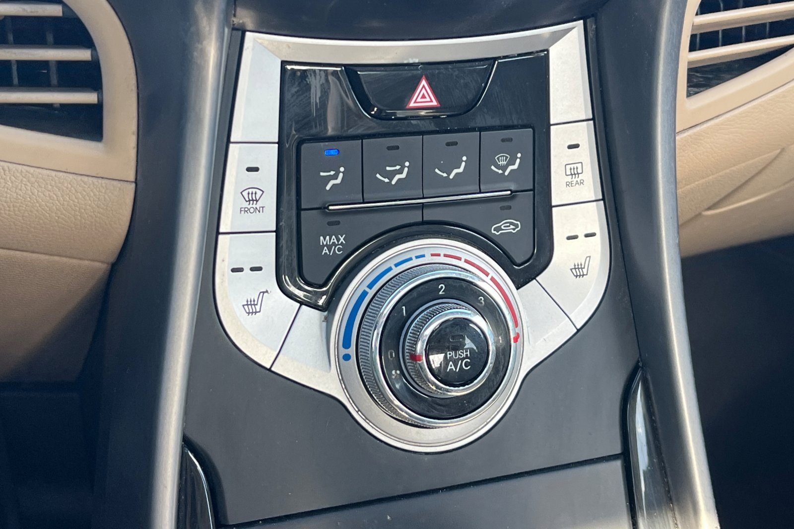 Used 2012 Hyundai Elantra Limited w/ Technology Pkg 5 image 17