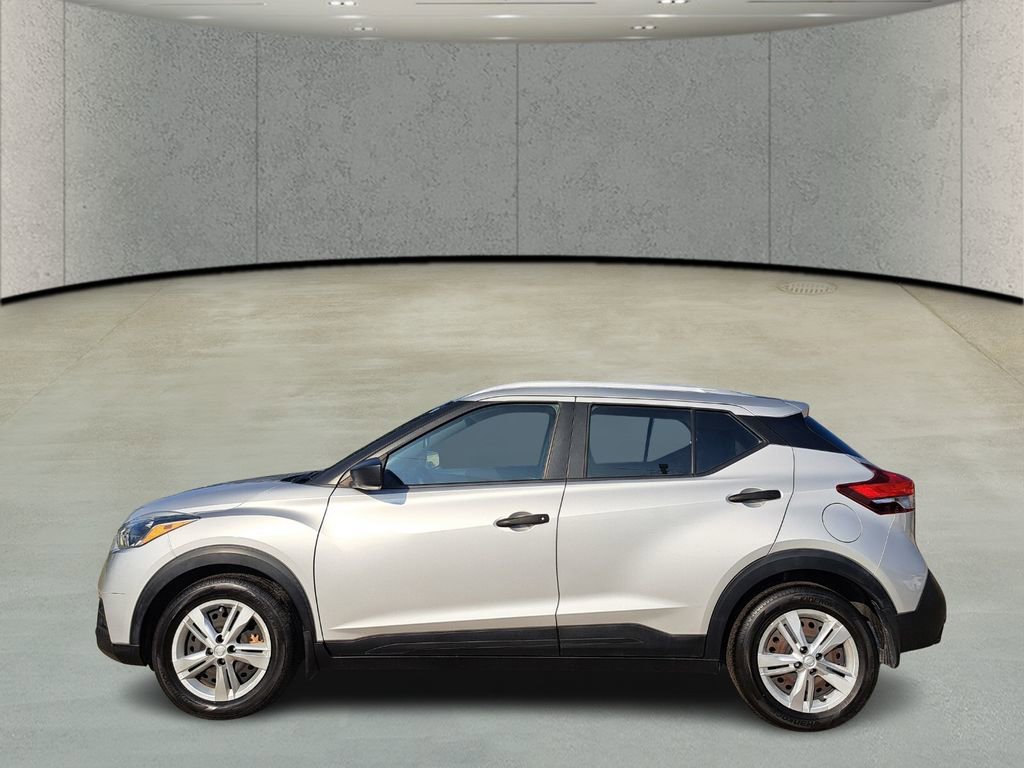 Used 2019 Nissan Kicks S image 9