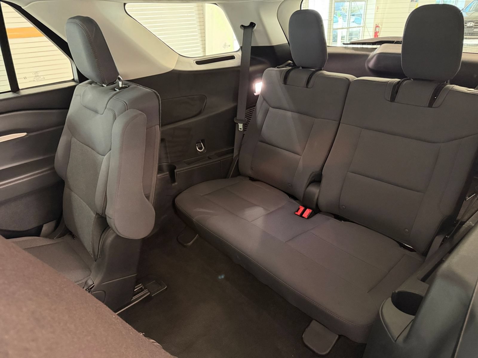 Used 2026 Ford Explorer Active AWD/4WD image 28