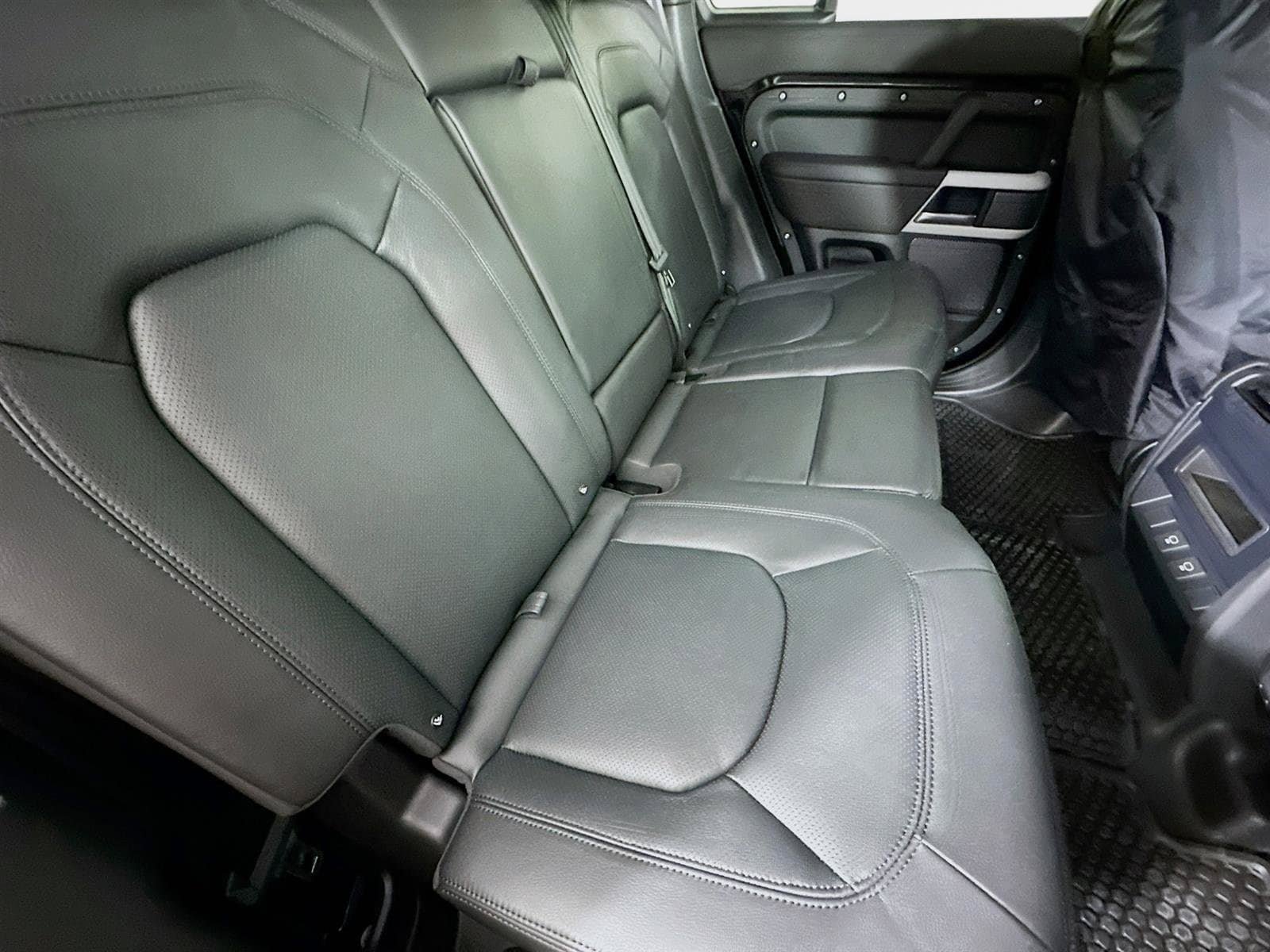 Used 2024 Land Rover Defender 110 S AWD/4WD image 26