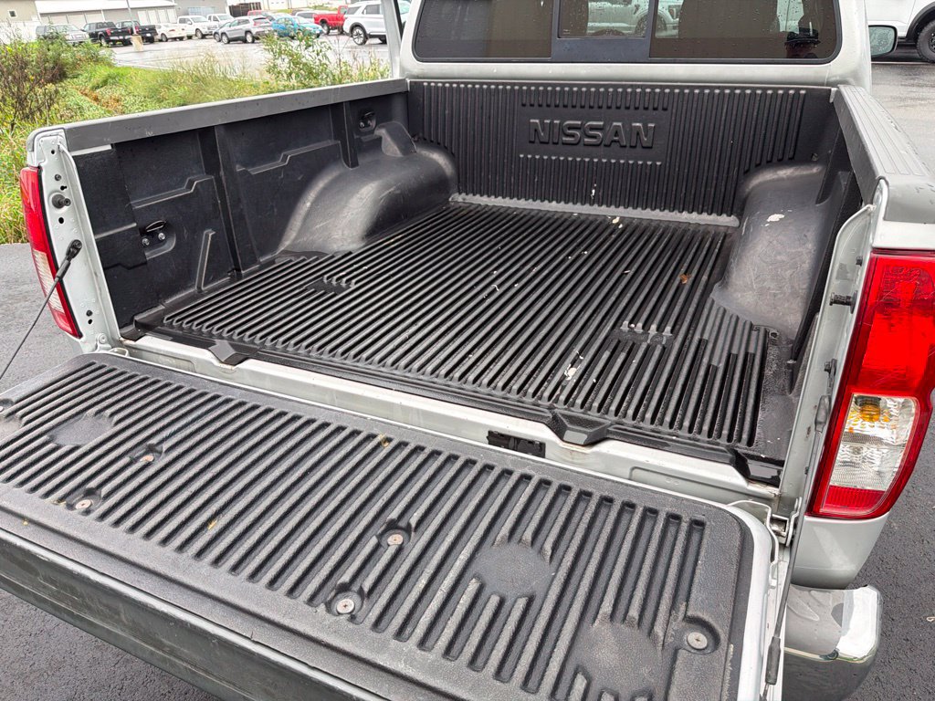 Used 2016 Nissan Frontier SV AWD/4WD image 14