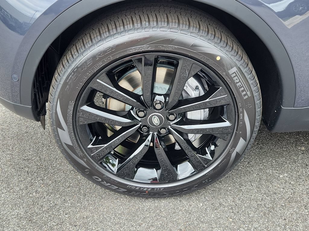 New 2026 Land Rover Discovery S AWD/4WD image 9
