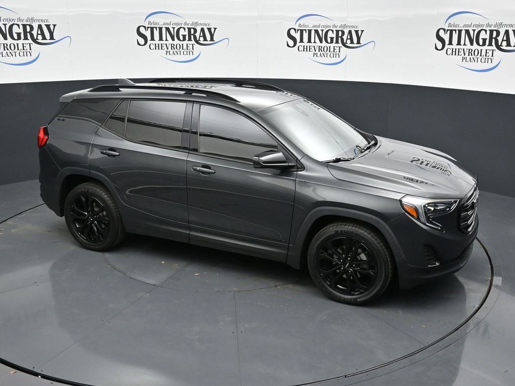 Used 2020 GMC Terrain SLE w/ Driver Convenience Package FWD image 9