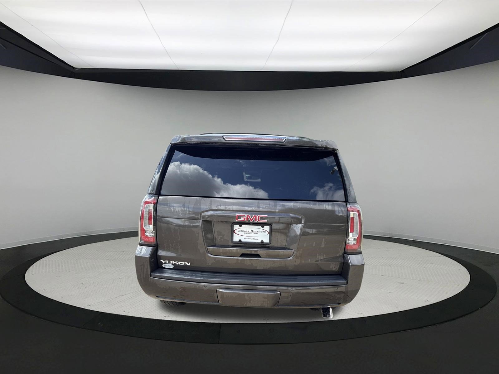 Used 2020 GMC Yukon SLT w/ Premium Edition AWD/4WD image 4