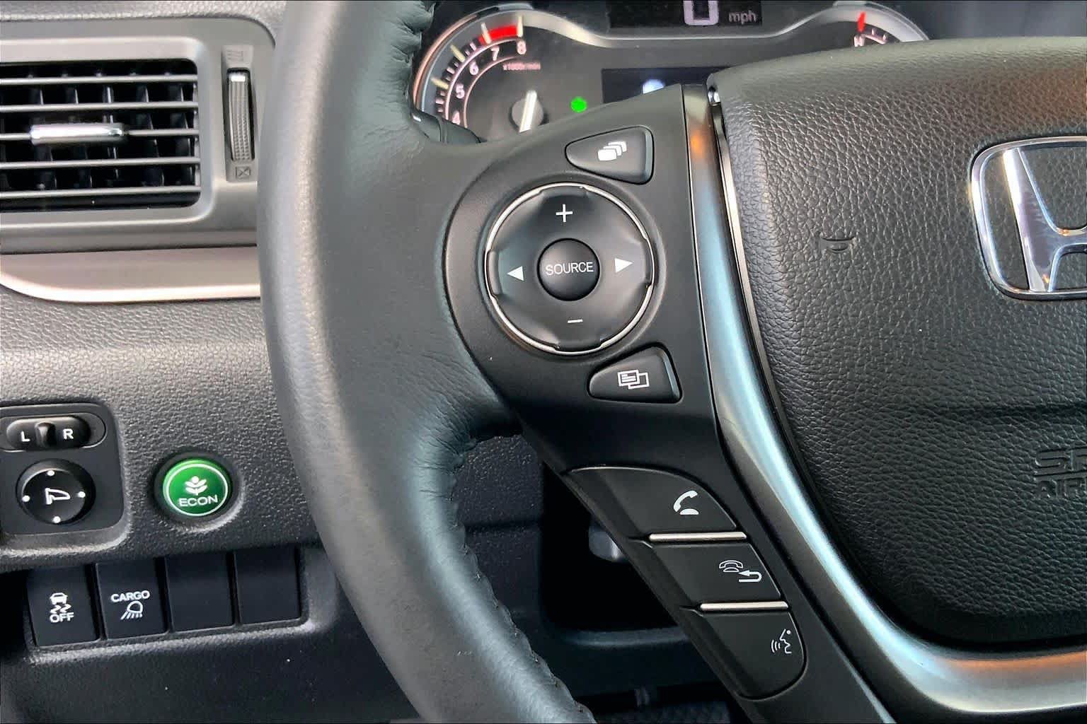 Used 2017 Honda Ridgeline RTL-T image 23
