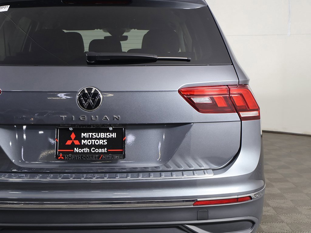 Used 2024 Volkswagen Tiguan SE image 15