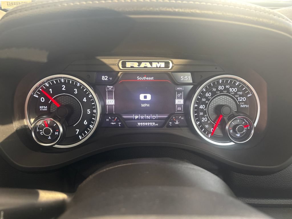 Used 2022 RAM 1500 Laramie AWD/4WD image 21
