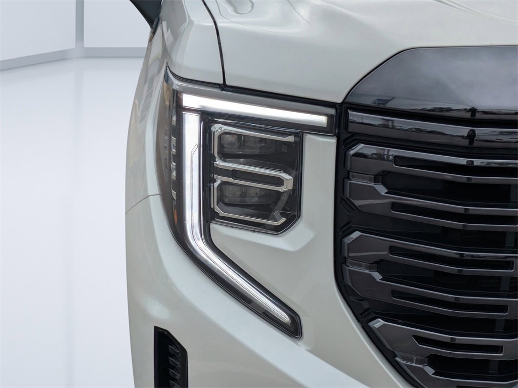 Used 2023 GMC Sierra 1500 Denali Ultimate image 9