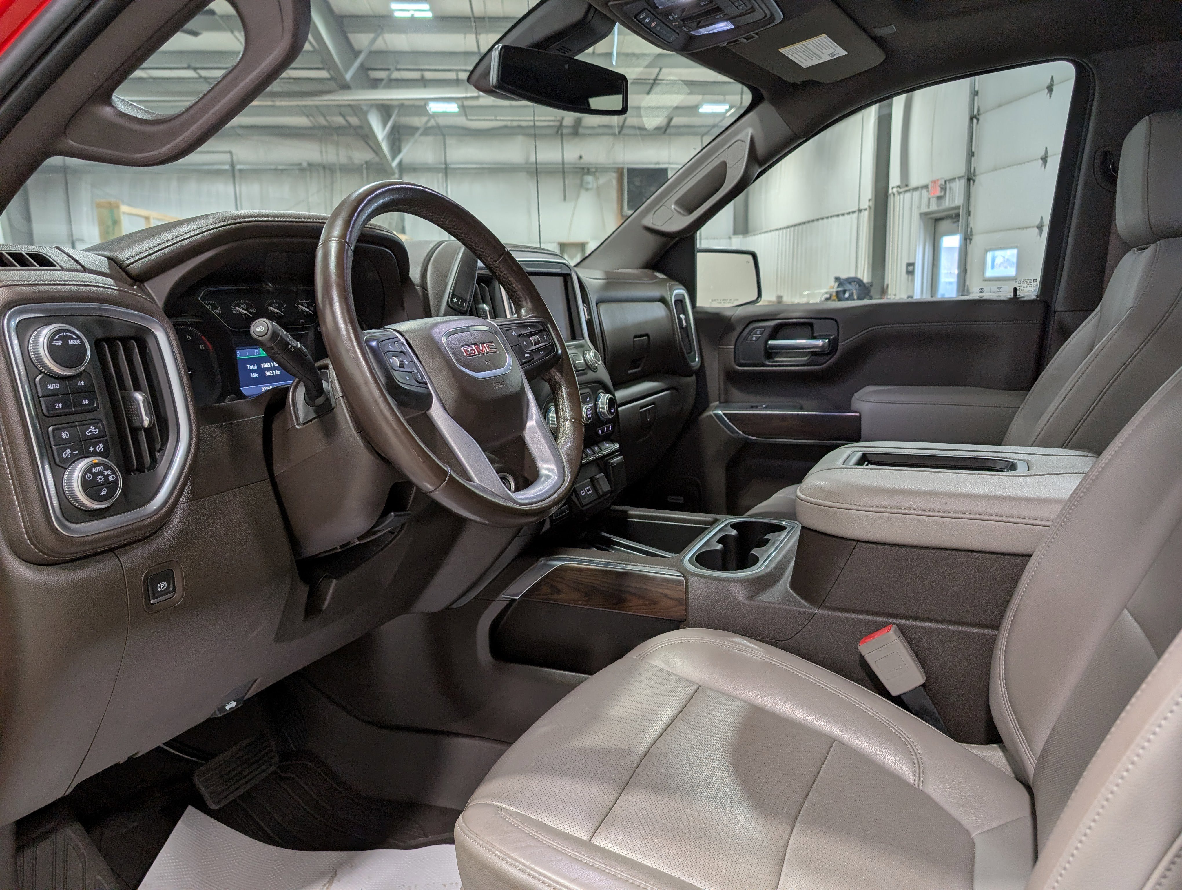 Used 2020 GMC Sierra 1500 SLT w/ SLT Premium Plus Package image 16