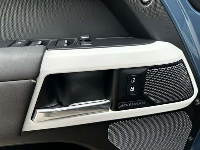 Used 2020 Land Rover Defender 110 S image 11