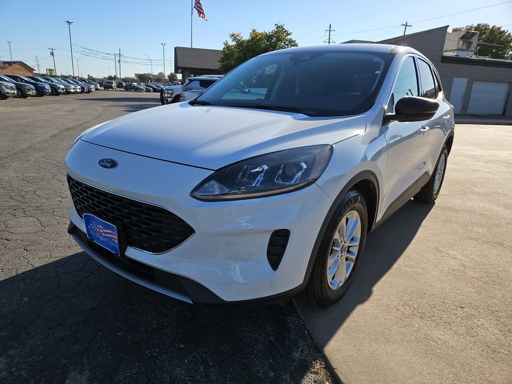Used 2022 Ford Escape SE image 4