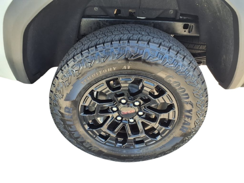 Used 2026 GMC Canyon Elevation w/ Convenience Package RWD image 12