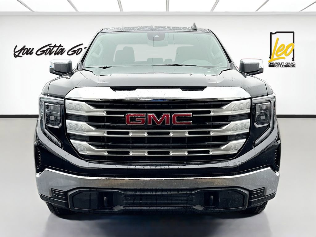 New 2026 GMC Sierra 1500 SLE image 2