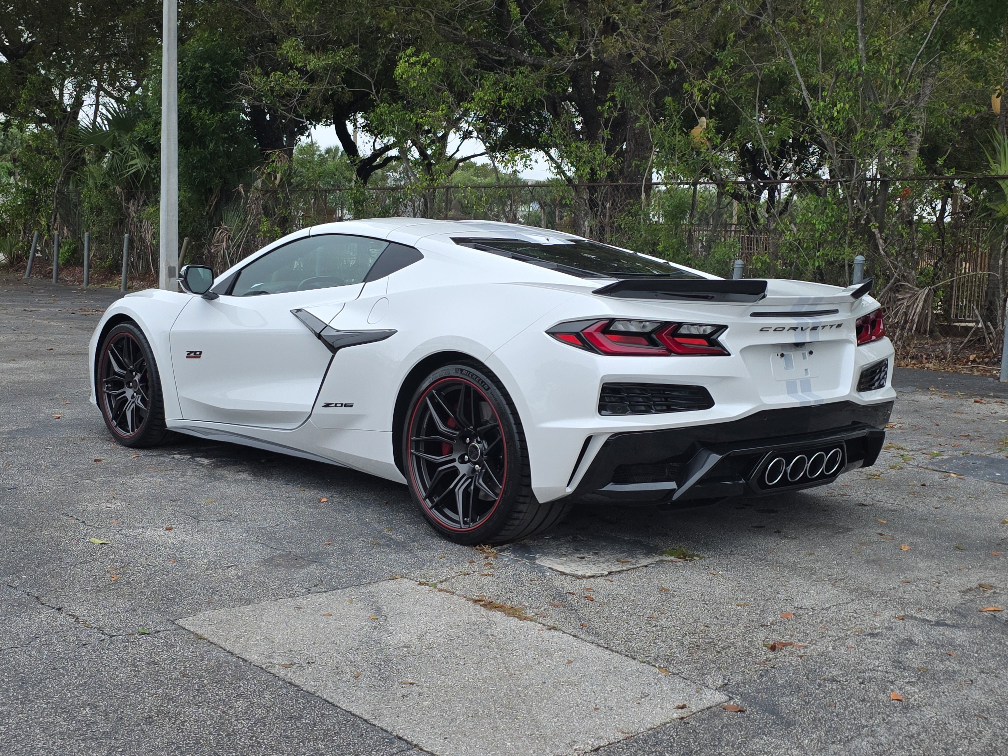 Used 2023 Chevrolet Corvette Z06 image 5