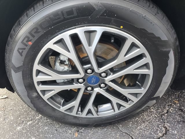 Used 2020 Ford Escape SEL image 7