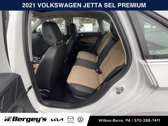 Certified 2021 Volkswagen Jetta SEL Premium FWD image 16