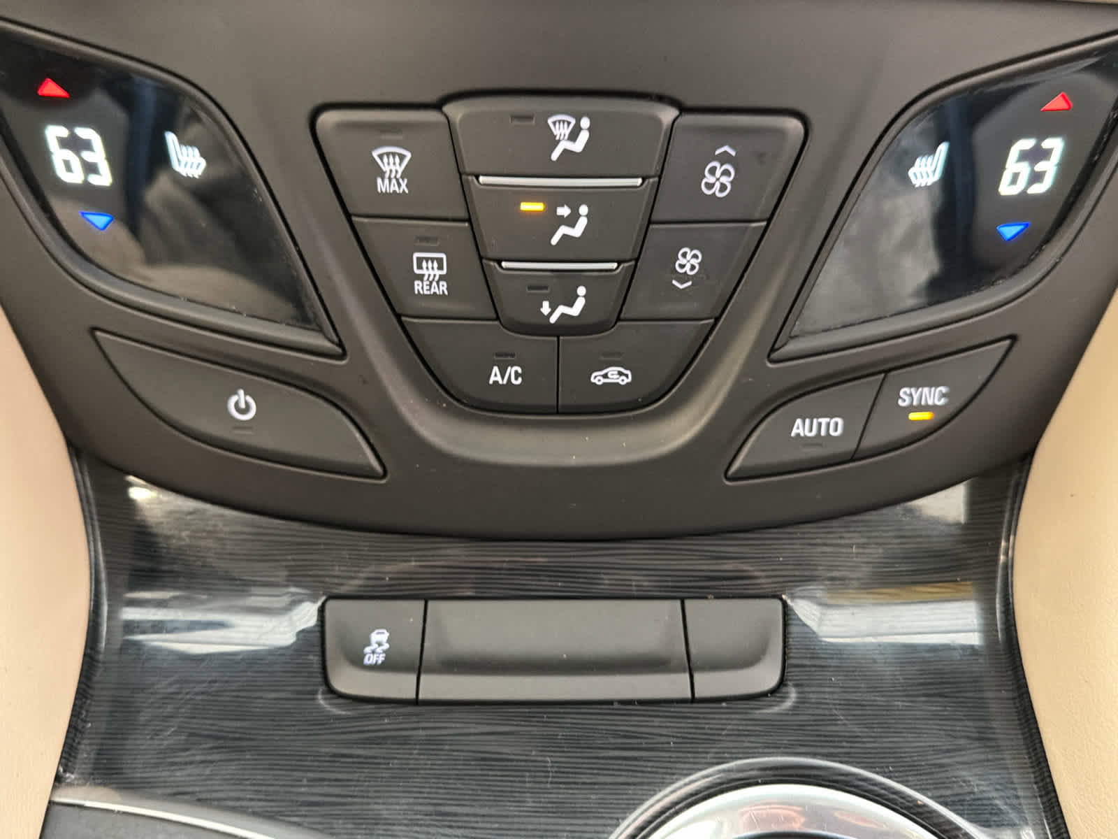 Used 2018 Buick Envision Preferred image 49