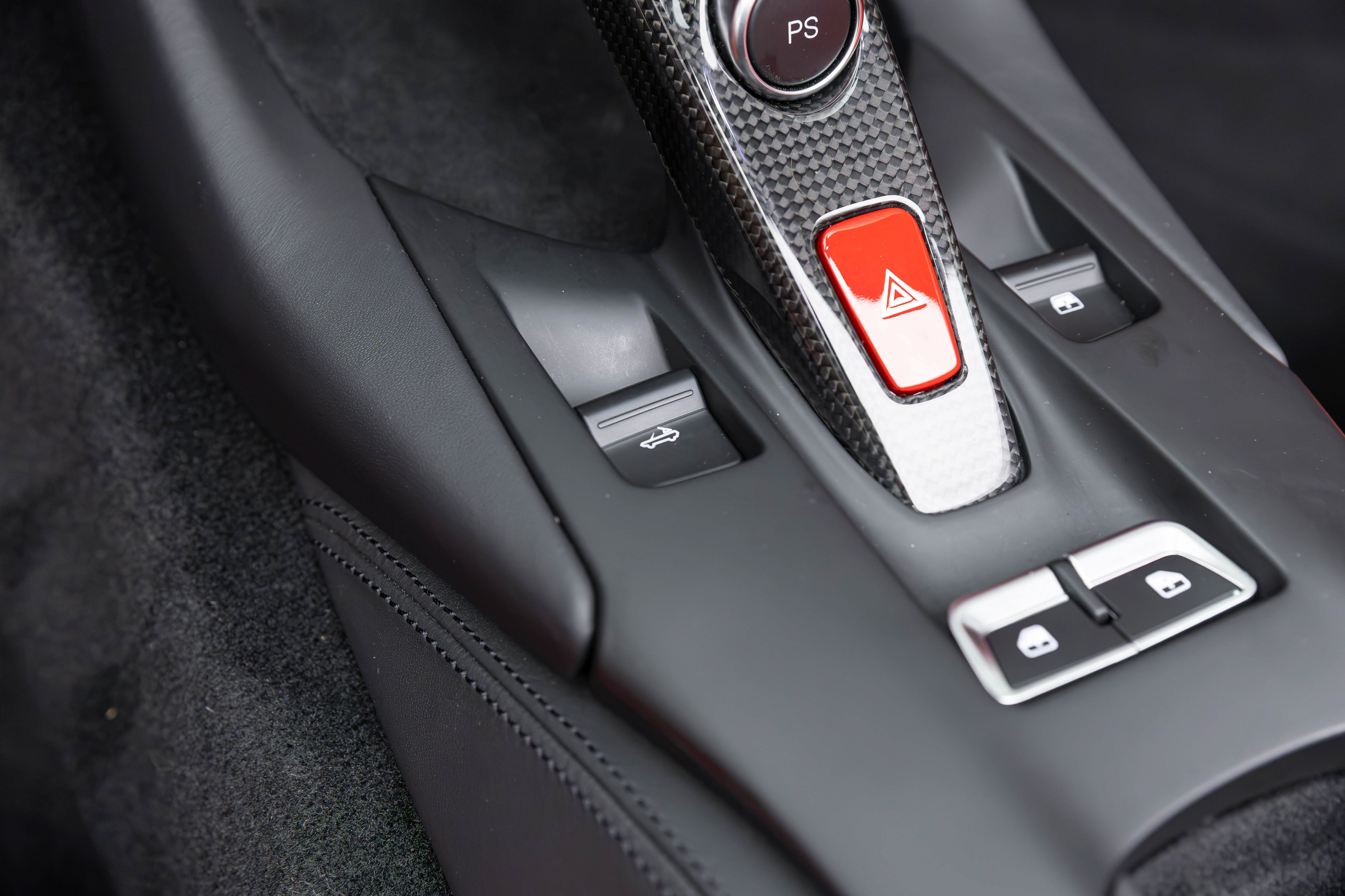 Certified 2023 Ferrari 812 GTS RWD image 30