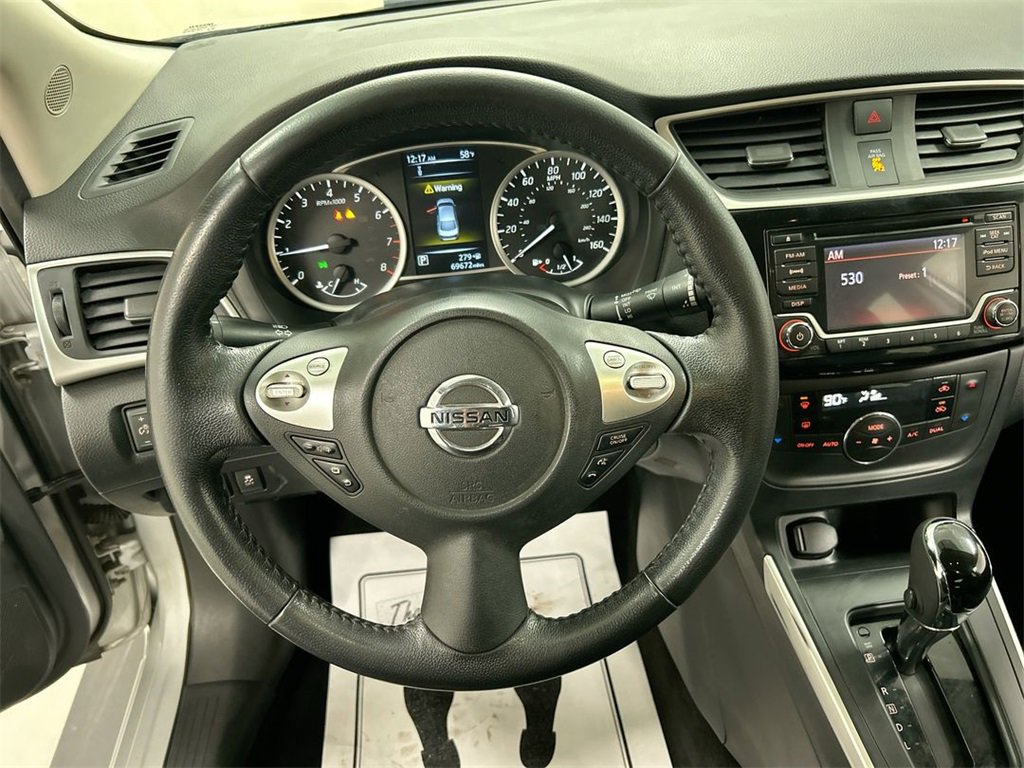 Used 2018 Nissan Sentra SV image 4
