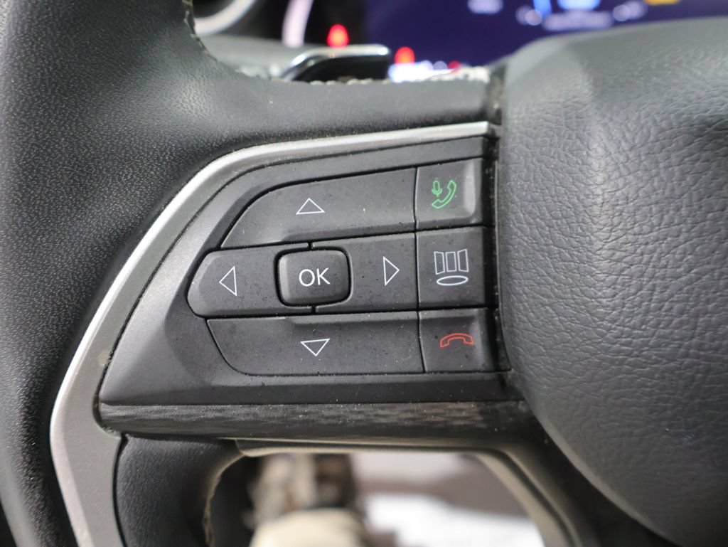 Used 2023 Jeep Grand Cherokee Altitude AWD/4WD image 32