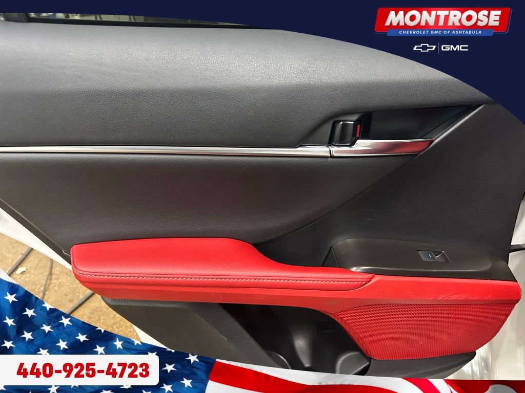 Used 2024 Toyota Camry XSE w/ Navigation Package image 21